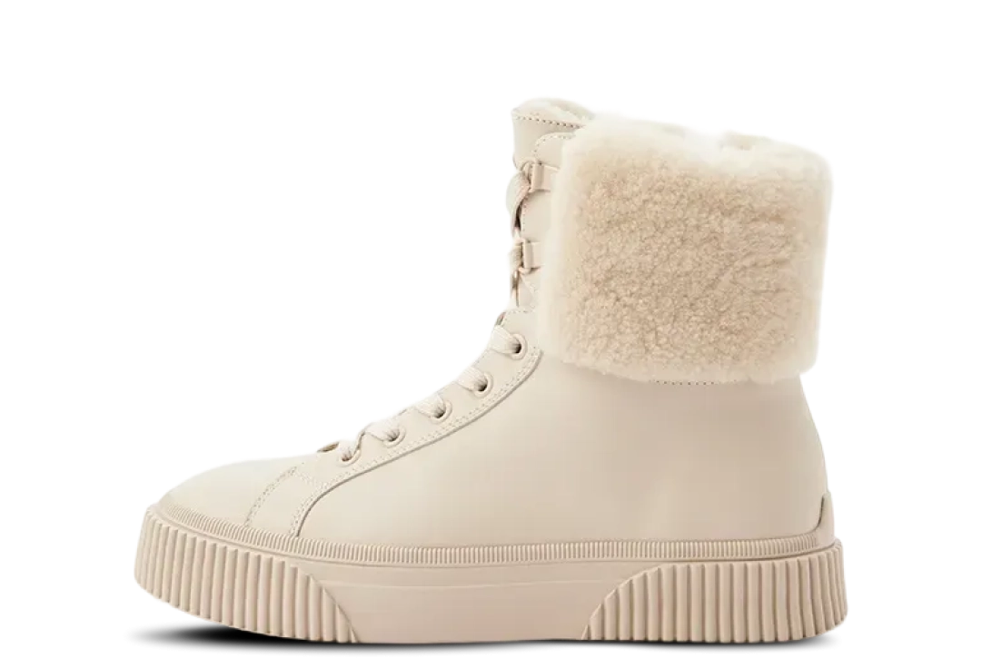 Высокая обувь из меха