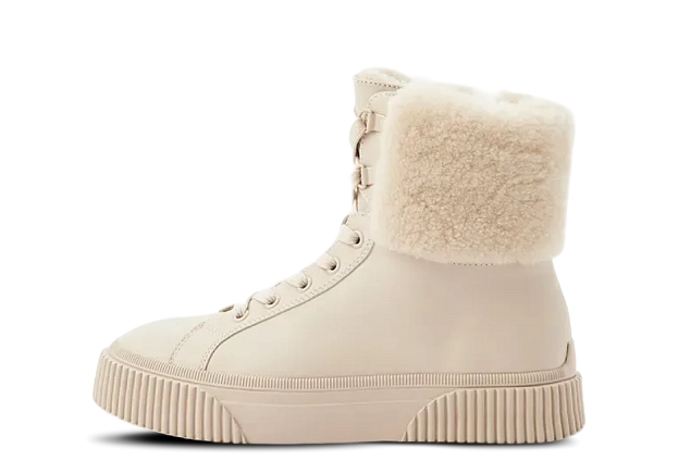Высокая обувь из меха